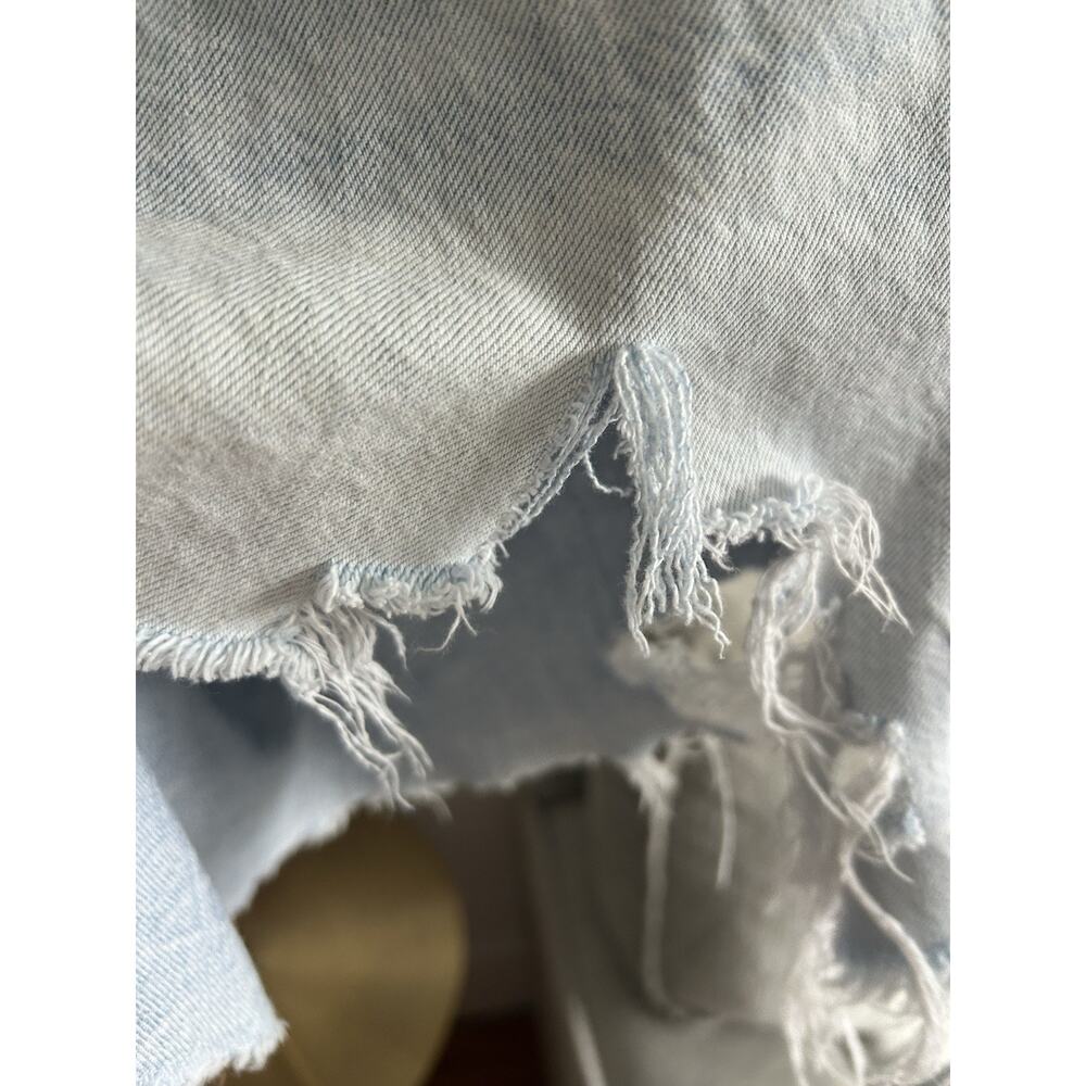 American Eagle Baggy Mom Denim Short 12 Ripped Light Wash - Picture 3 of 16